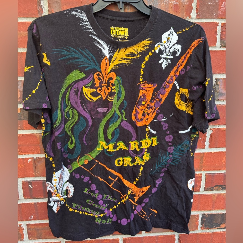 American Crown Men’s Short Sleeve Large Colorful Crew Neck Mardi Gras Shirt  Z2